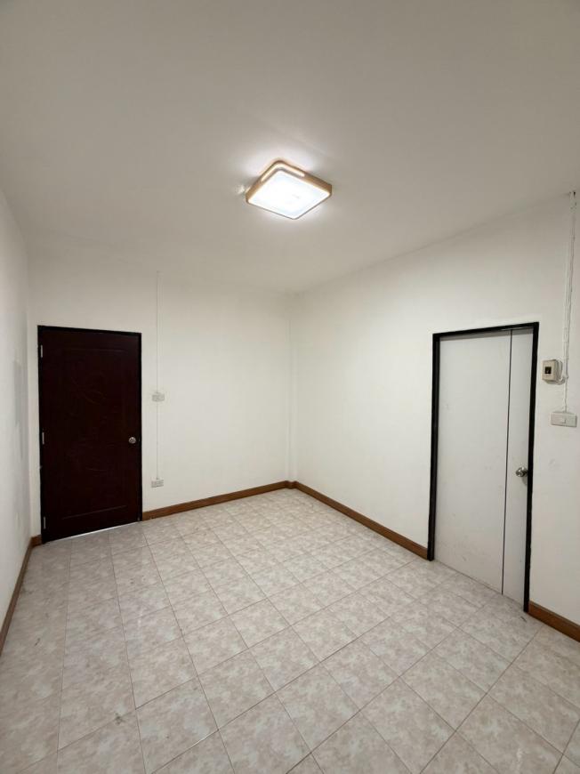 TM 052. ขายบ้าน หมู่บ้านสุขเจิญ 1  ต.บึง ศรีราชา  ภาพที่ 11