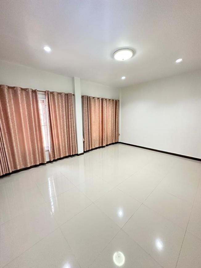 ขายบ้านหมู่บ้าน แมกไม้ ราคา 2.89 รีโนเวทใหม่ทั้งหลังทุ่งกราด แหลมฉบัง  ภาพที่ 26