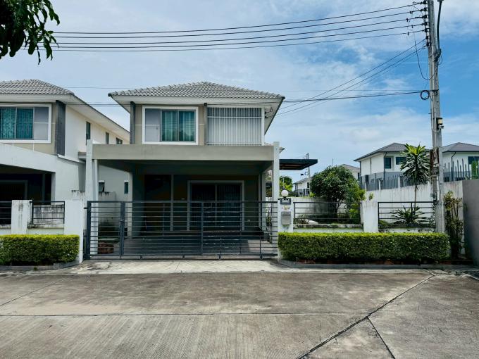 ขายบ้าน บ้านแฝด 2 ชั้น หมู่บ้านไลฟ์ซิตี้โฮม 2 สุขุมวิท-อ่างศิลา  PEH 