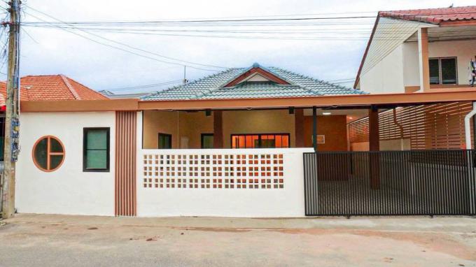 ขายบ้าน หมู่บ้านวรัญญาวิลเลจ (สุขใจ4) 
