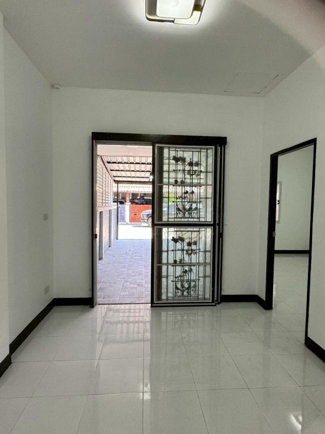 TM033 หมู่บ้านทรัพย์รุ่งเรือง บ้านเก่า พานทอง  ภาพที่ 8