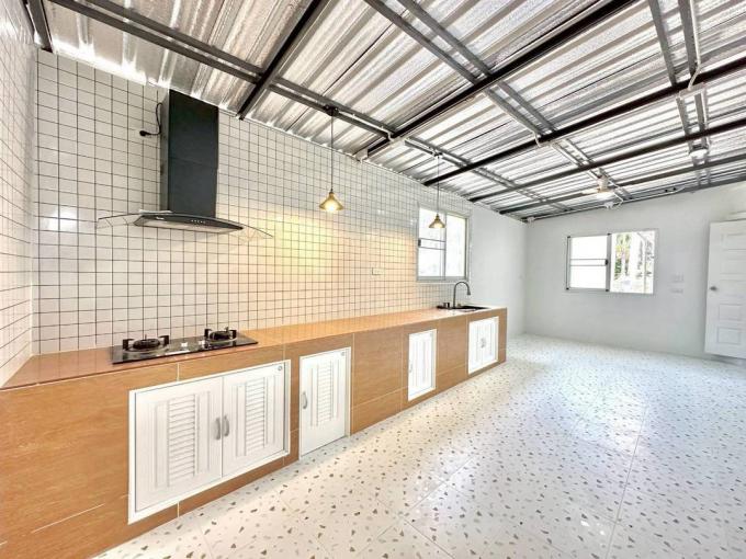 หมู่บ้านอีสตินี่ ติดมอเตอร์เวย์เครือสหพัฒน์ ภาพที่ 11