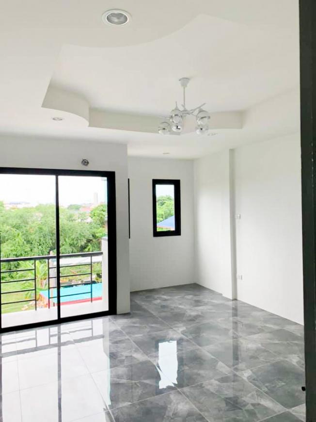 บ้านสไตล์โมเดิร์นลอฟท์ 4 ชั้น ภาพที่ 16