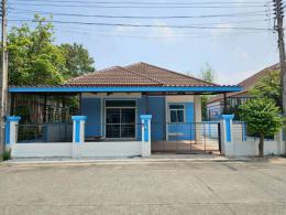 ขายบ้าน บ้านเดี่ยว หน้า อบต.หนองหงษ์ พานทอง.  โกดัง